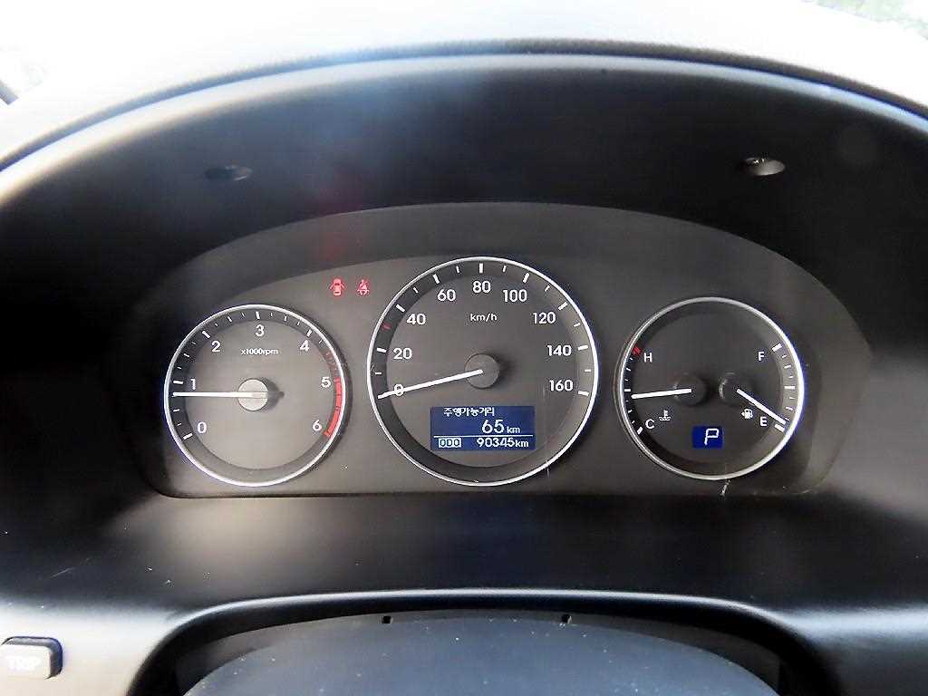 HYUNDAI Starex - Vista 9