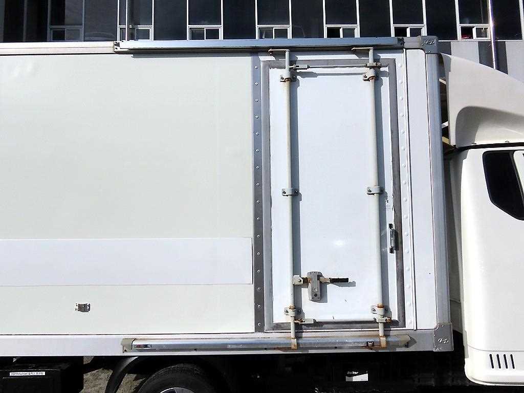 Small Truck Top_Refrigerator Top - Vista 5