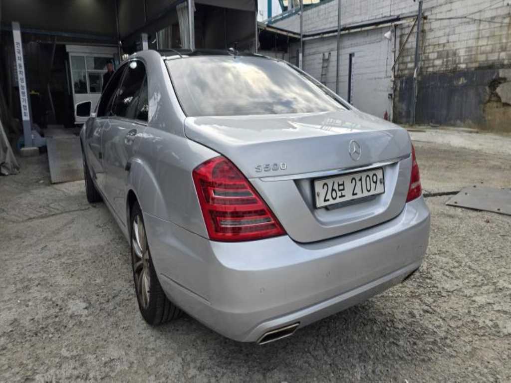 Mercedes Benz S Class - Vista 4