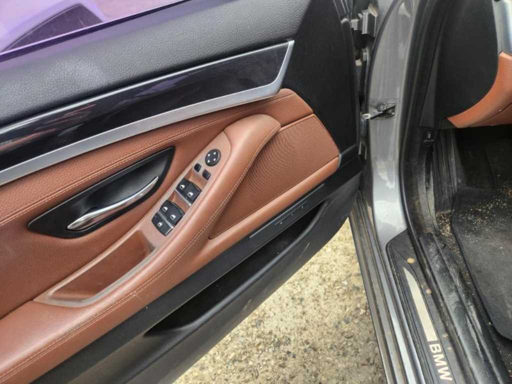 BMW 5 Series - Vista 5