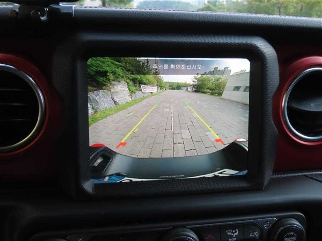 Jeep Gladiator - Vista 9