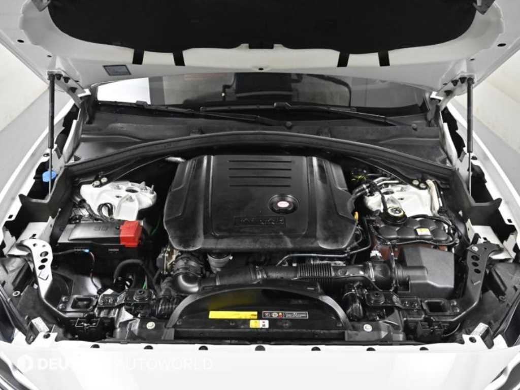 Jaguar F-PACE - Vista 6