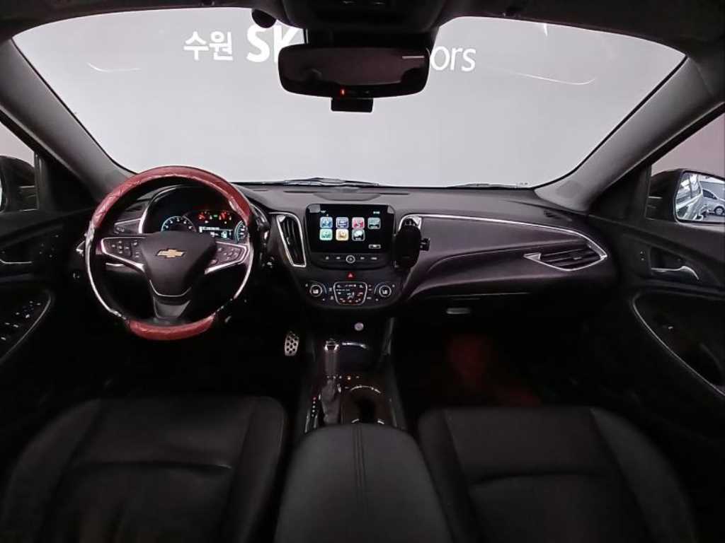 Chevrolet Malibu - Vista 6