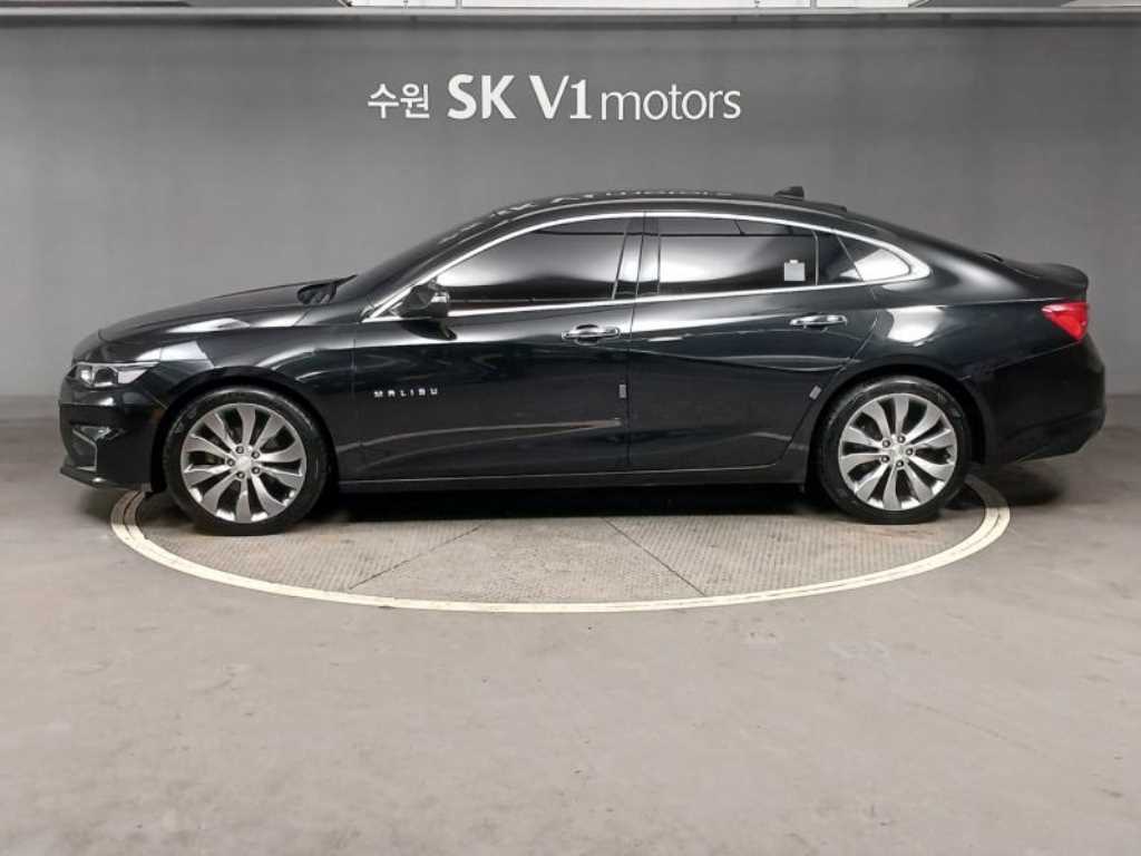 Chevrolet Malibu - Vista 3