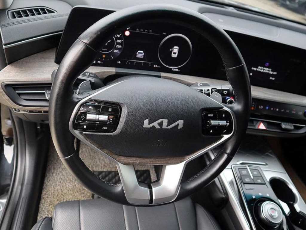 KIA K8 - Vista 8