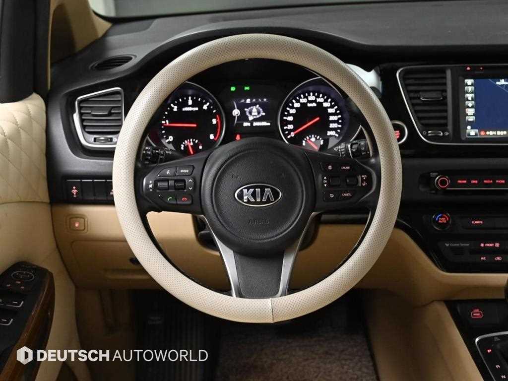 KIA Carnival 2015 Negro - Importación desde Corea - HF Imports Iquique - Foto 13