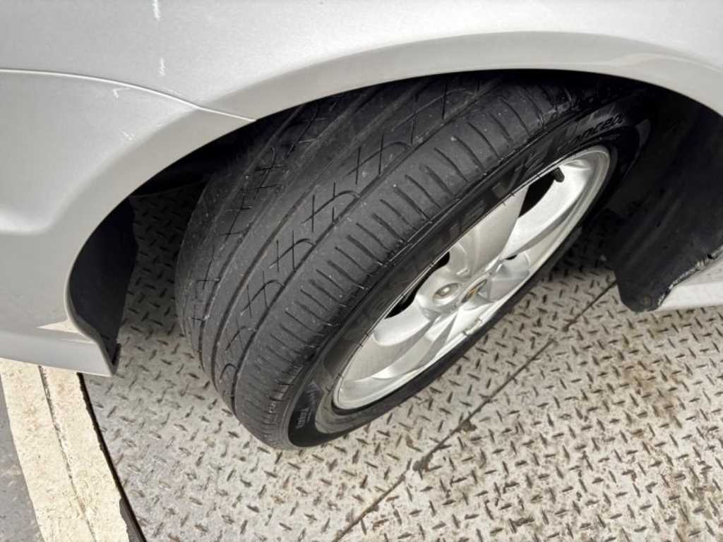 HYUNDAI Tuscani 2005 Gris - Importación desde Corea - HF Imports Iquique - Foto 19