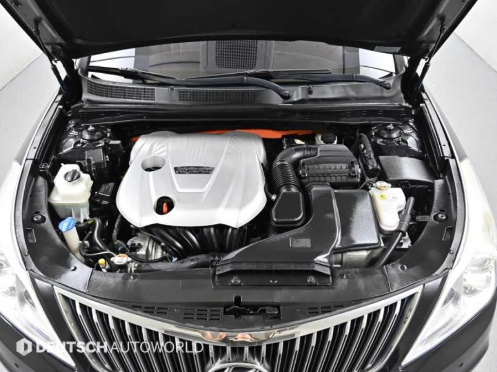 HYUNDAI Grandeur - Vista 6