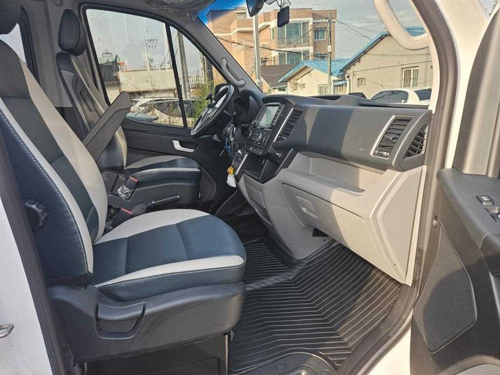 HYUNDAI Solati 2020 Blanco - Importación desde Corea - HF Imports Iquique - Foto 17