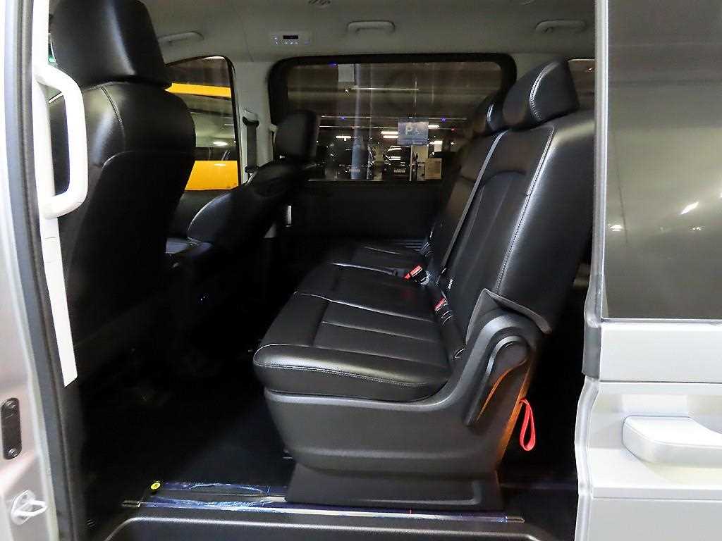 HYUNDAI Staria - Vista 7