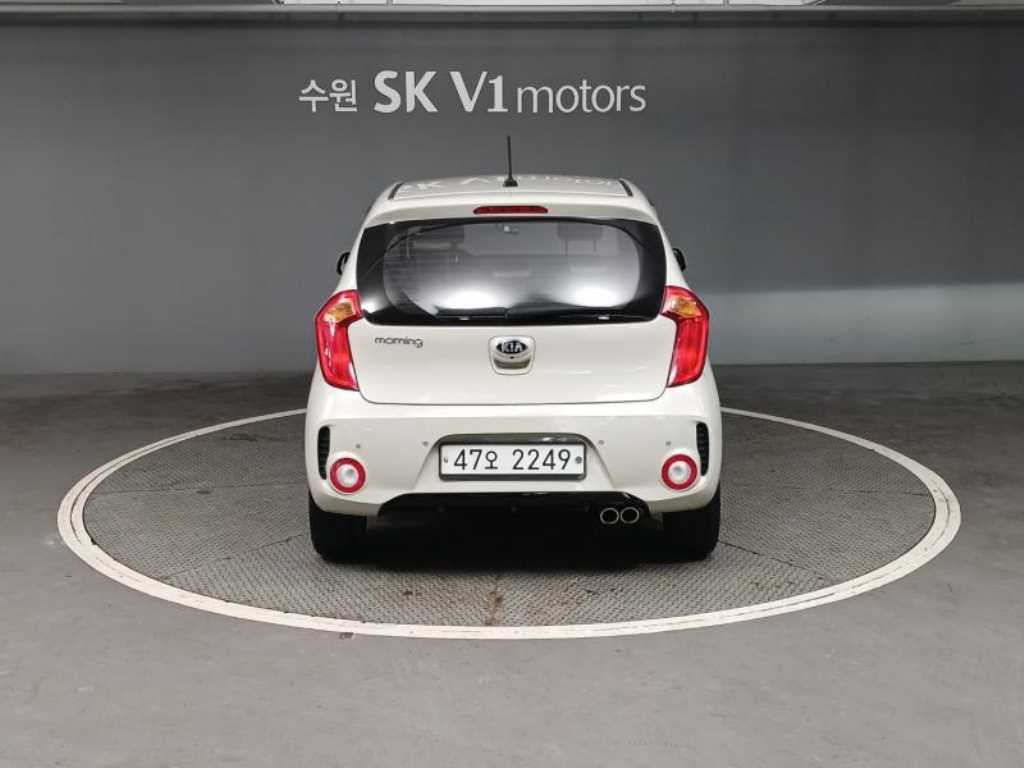 KIA Morning - Vista 4