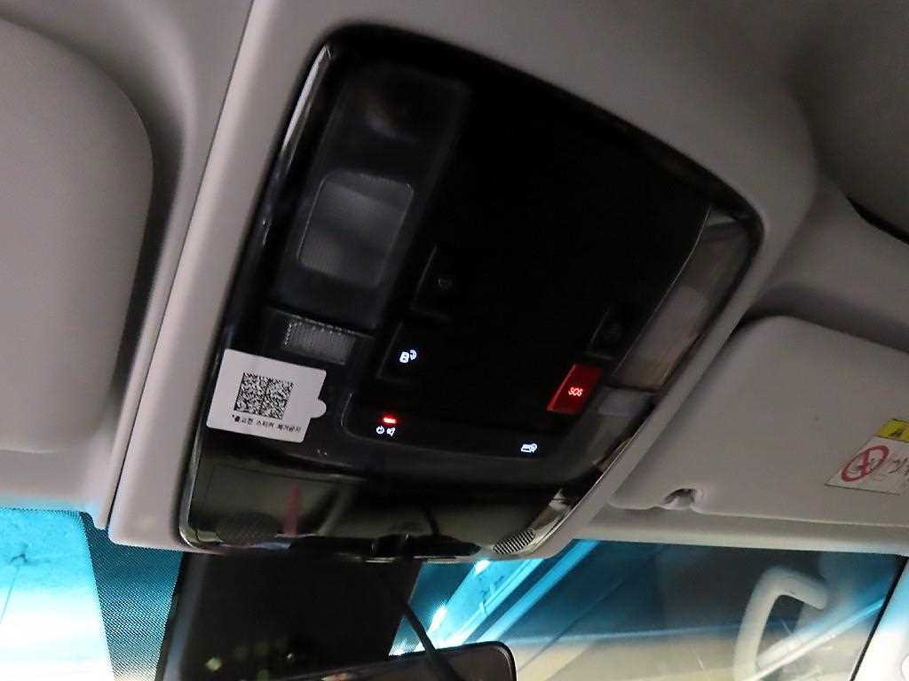 HYUNDAI Staria 2023 Plateado - Importación desde Corea - HF Imports Iquique - Foto 16