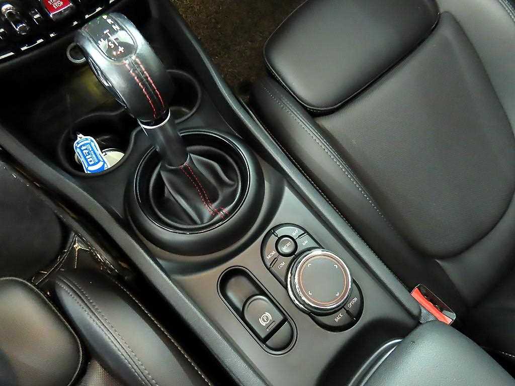 Mini Clubman - Vista 10