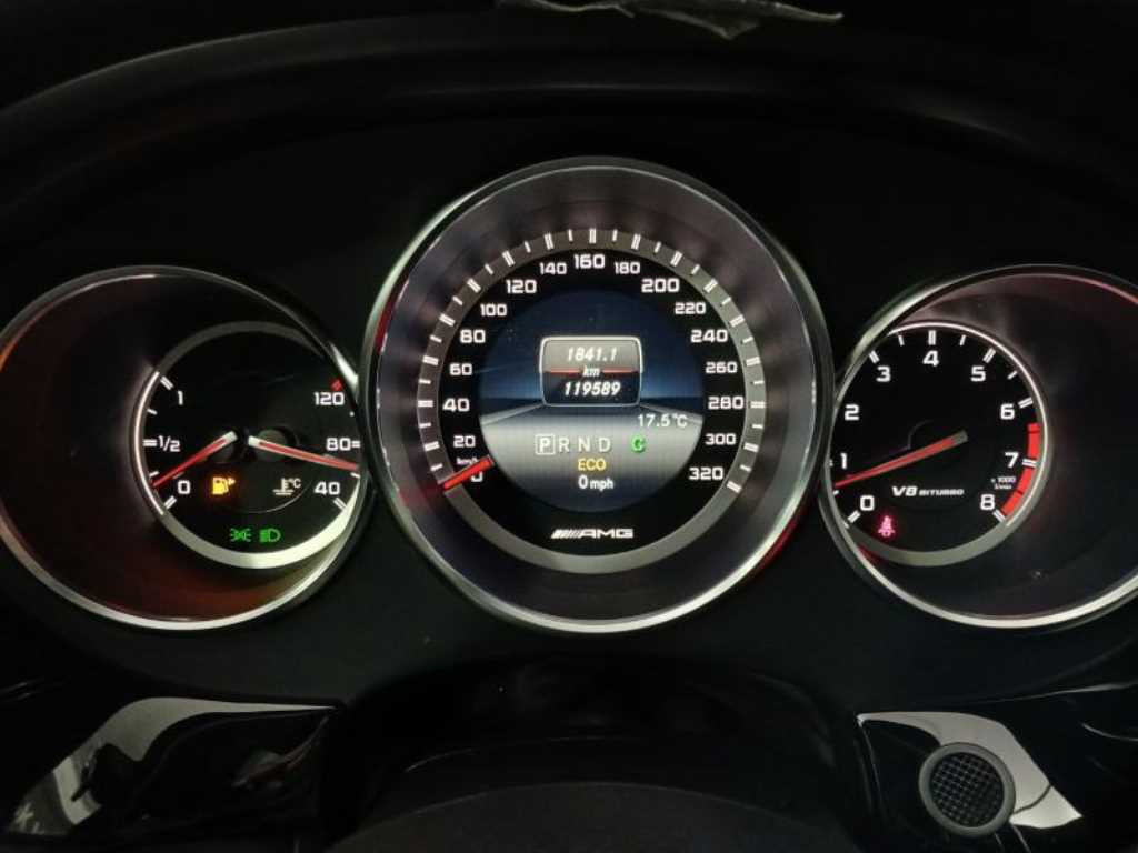 Mercedes Benz CLS Class - Vista 10