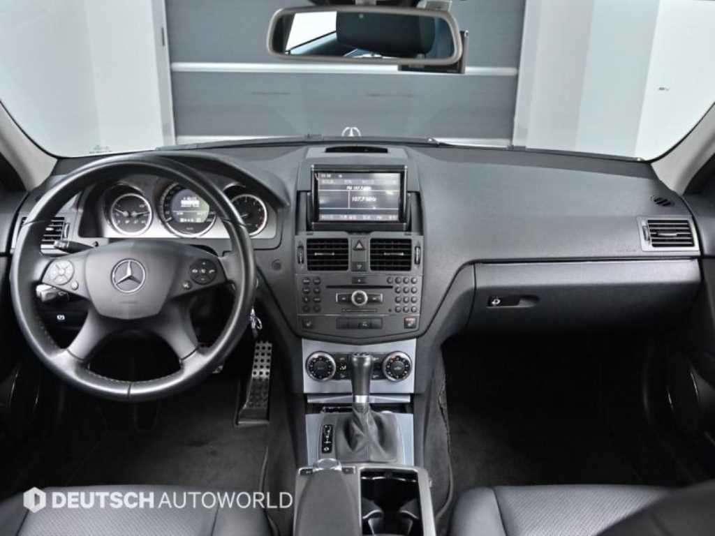 Mercedes Benz C Class - Vista 7