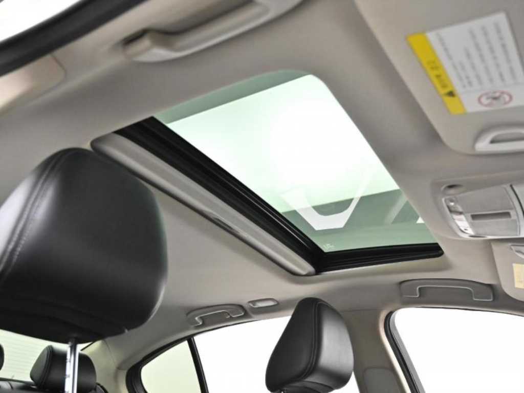 Infiniti Q 2016 Blanco - Importación desde Corea - HF Imports Iquique - Foto 19