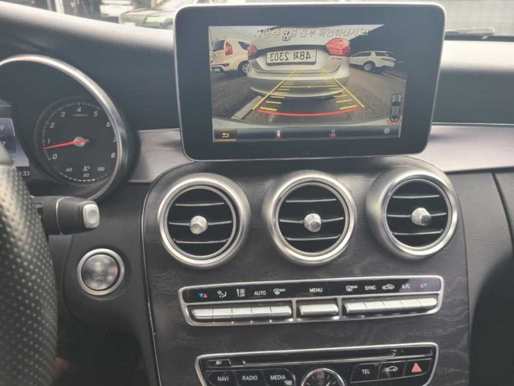 Mercedes Benz C Class - Vista 10