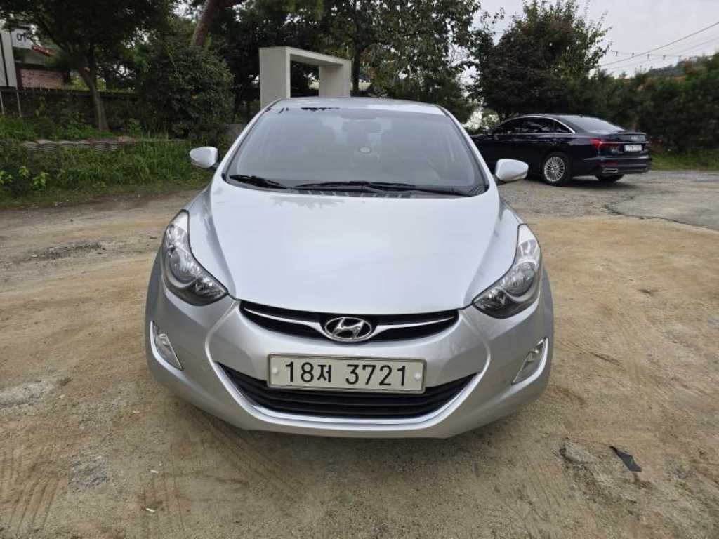 HYUNDAI Avante 2011 Gris - Importación desde Corea - HF Imports Iquique - Foto 1