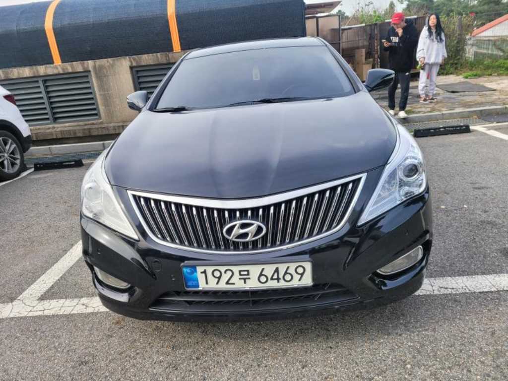 HYUNDAI Grandeur 2013 Negro - Importación desde Corea - HF Imports Iquique - Foto 1