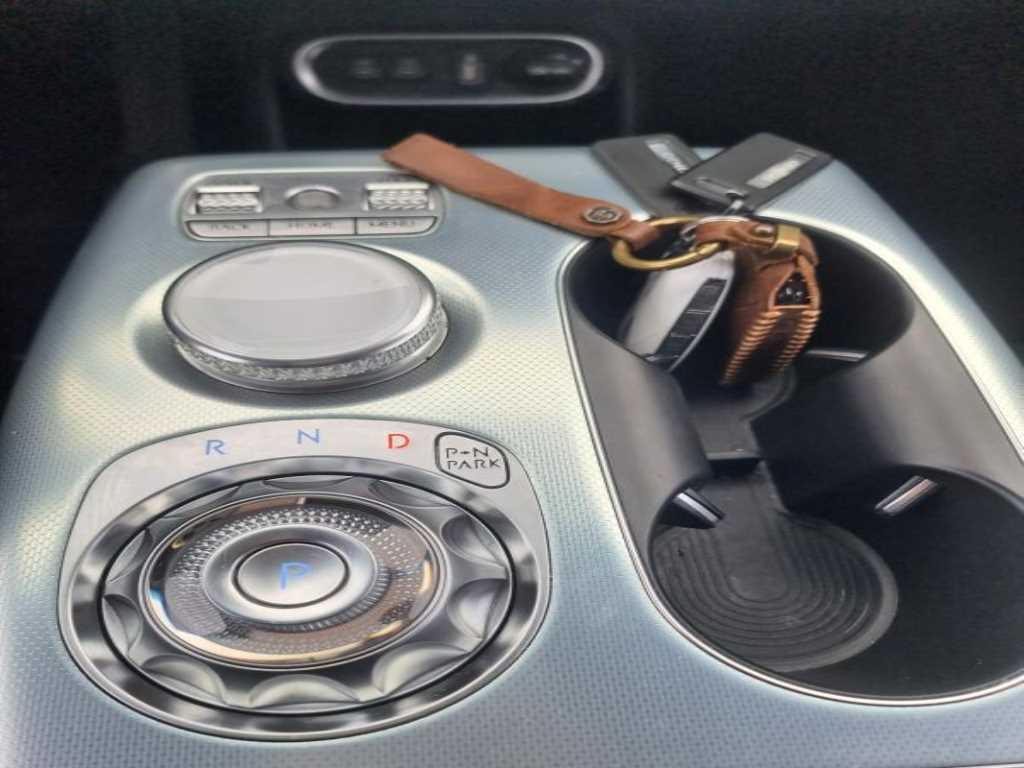 Genesis GV60 - Vista 8