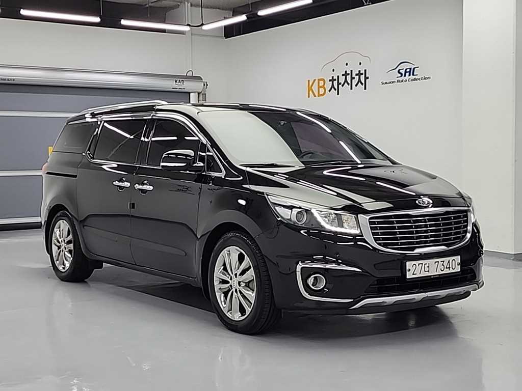 KIA Carnival - Vista 4