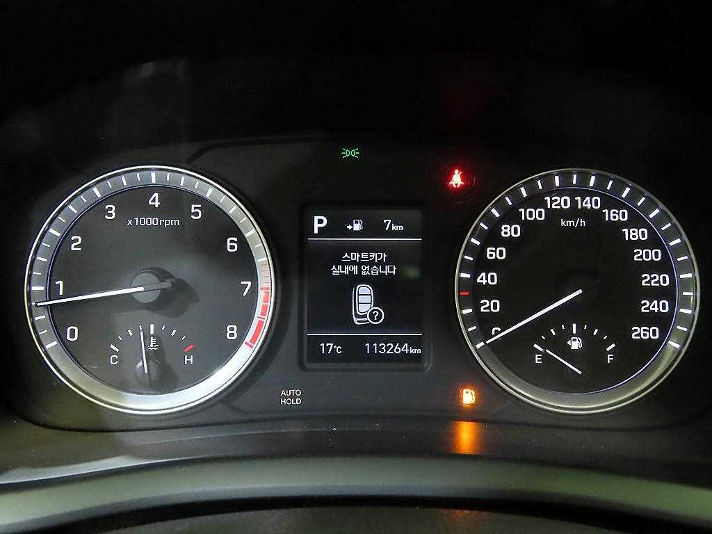 HYUNDAI Sonata - Vista 9