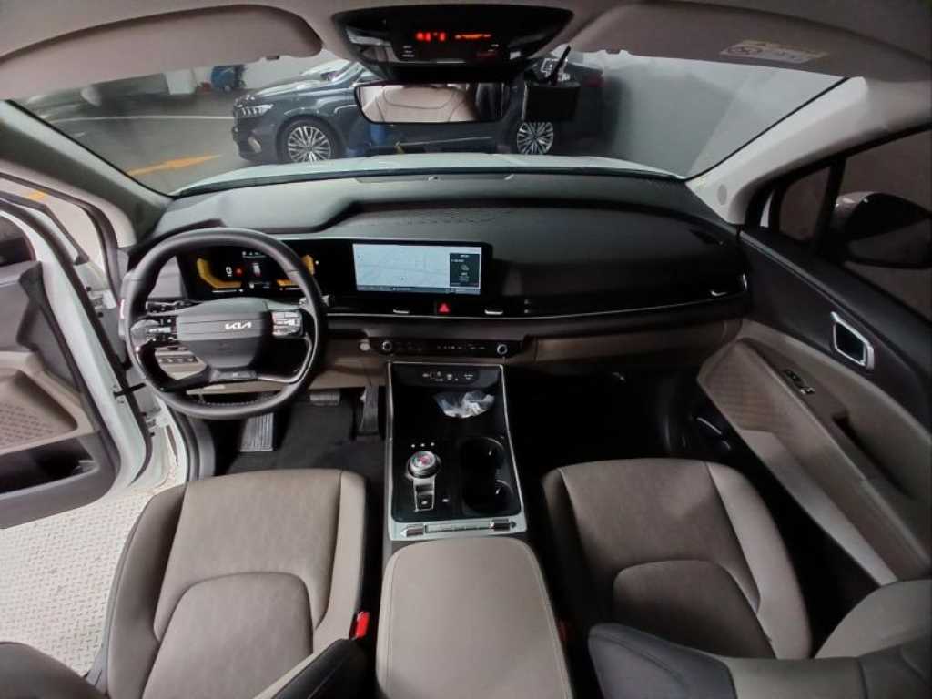 KIA Carnival - Vista 6