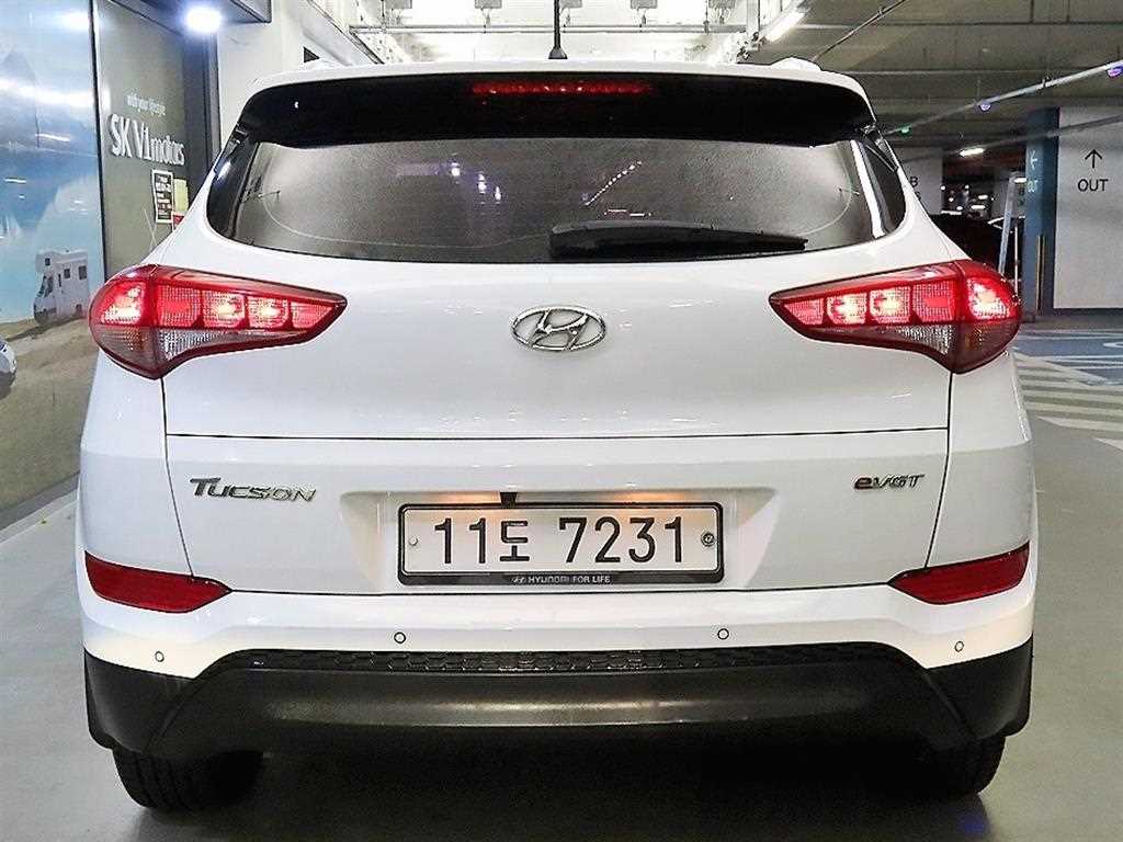 HYUNDAI Tucson - Vista 5