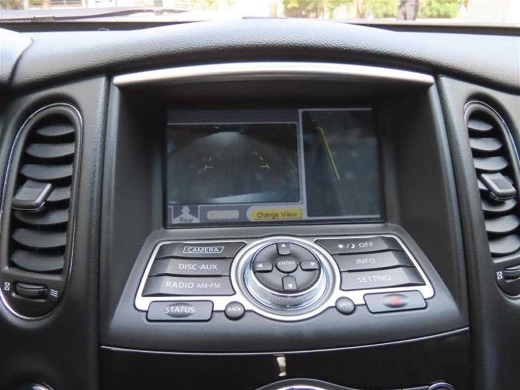 Infiniti QX - Vista 9