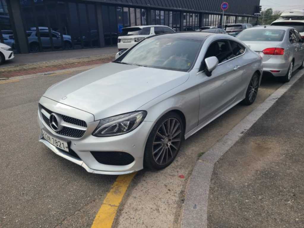 Mercedes Benz C Class - Vista 3