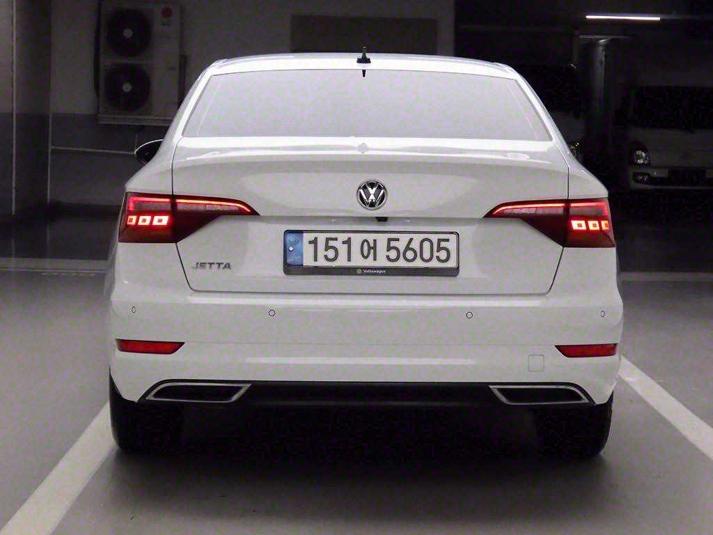Volkswagen Jetta - Vista 3