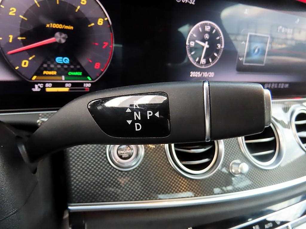 Mercedes Benz E class - Vista 11