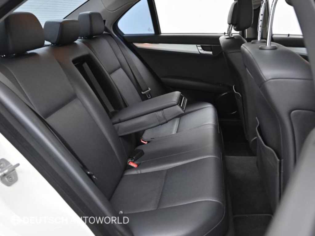 Mercedes Benz C Class - Vista 12