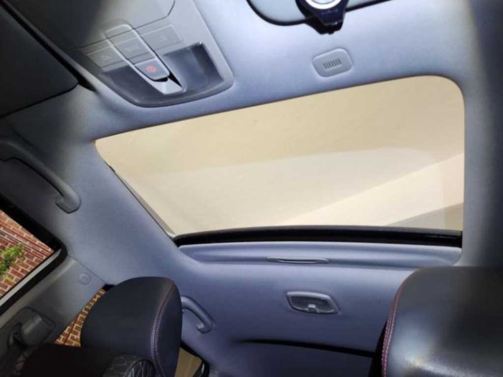 Ssangyong Tivoli - Vista 8