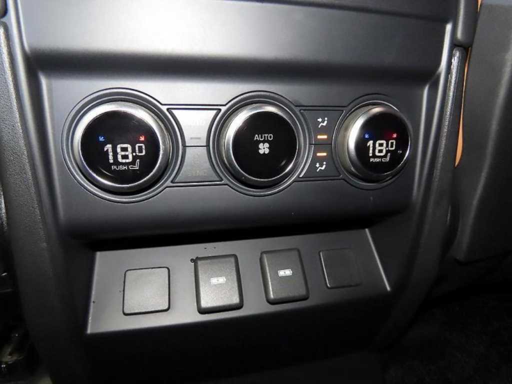 Land Rover Defender 2023 Blanco - Importación desde Corea - HF Imports Iquique - Foto 13