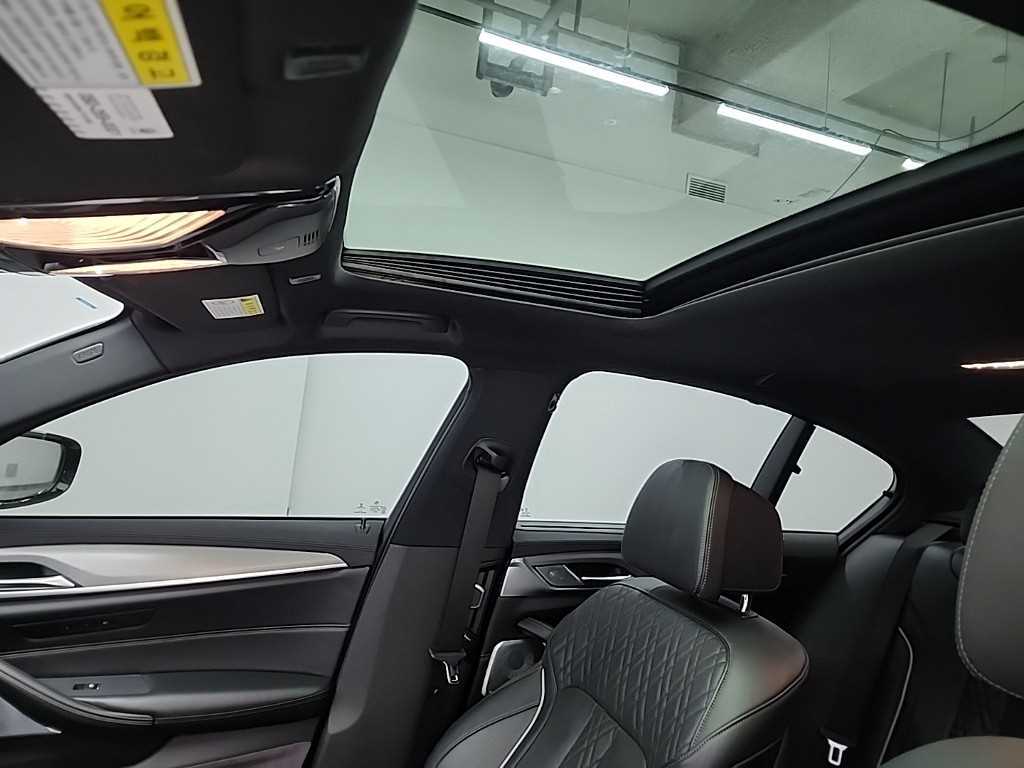 BMW 5 Series 2018 - Importación desde Corea - HF Imports Iquique - Foto 14