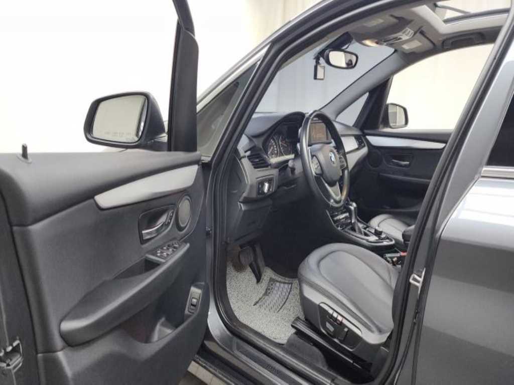 BMW 2 series - Vista 9