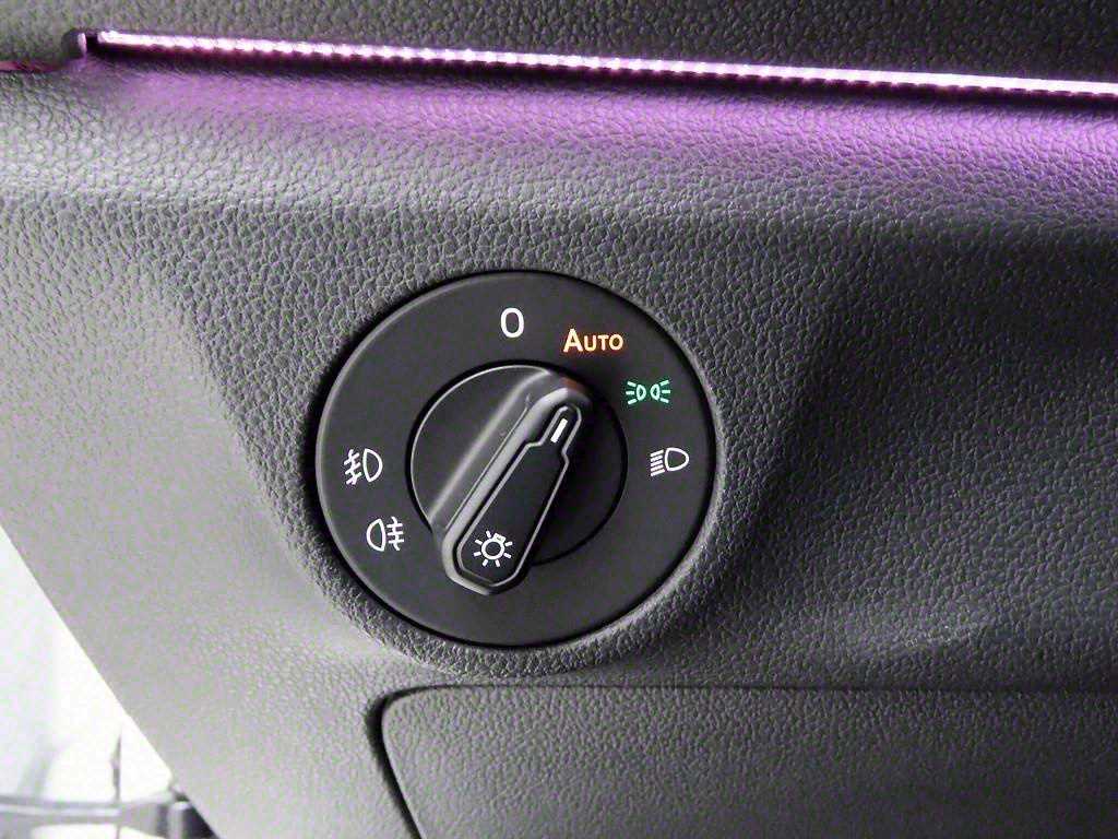 Volkswagen Jetta - Vista 12