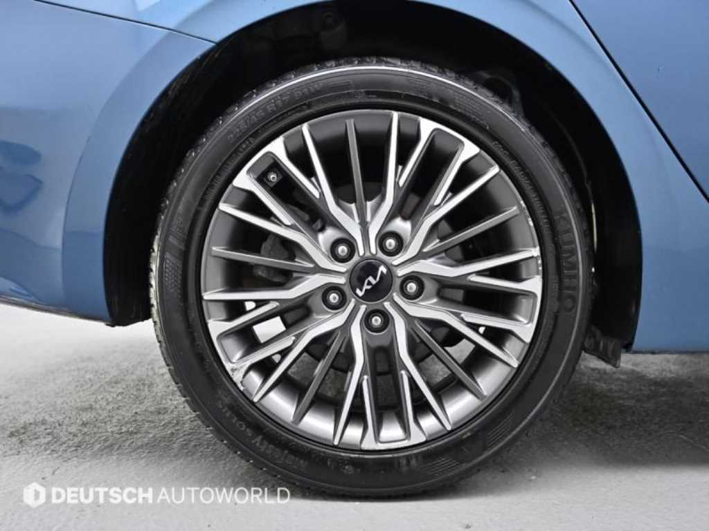 KIA K3 - Vista 5