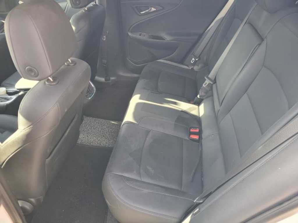 Chevrolet Malibu - Vista 4