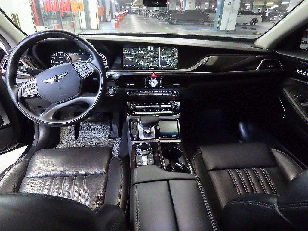 Genesis EQ900 - Vista 10