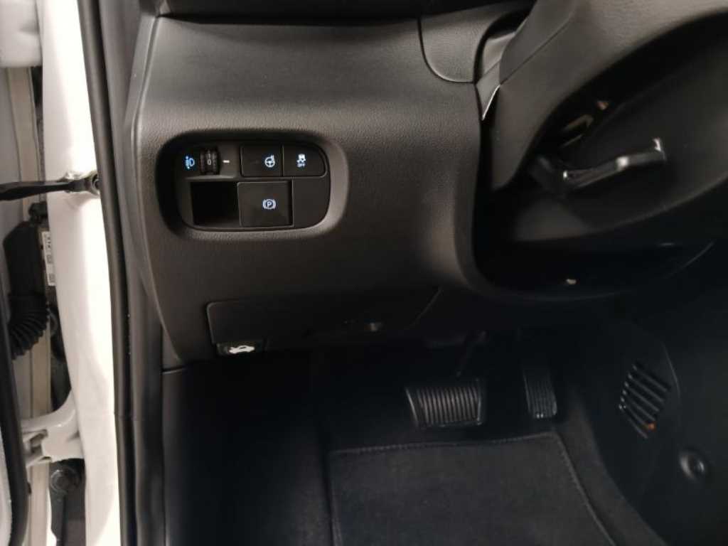 HYUNDAI Casper - Vista 12