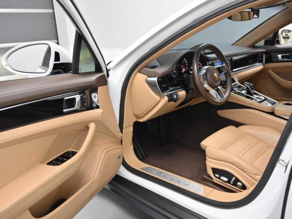 Porsche Panamera - Vista 11