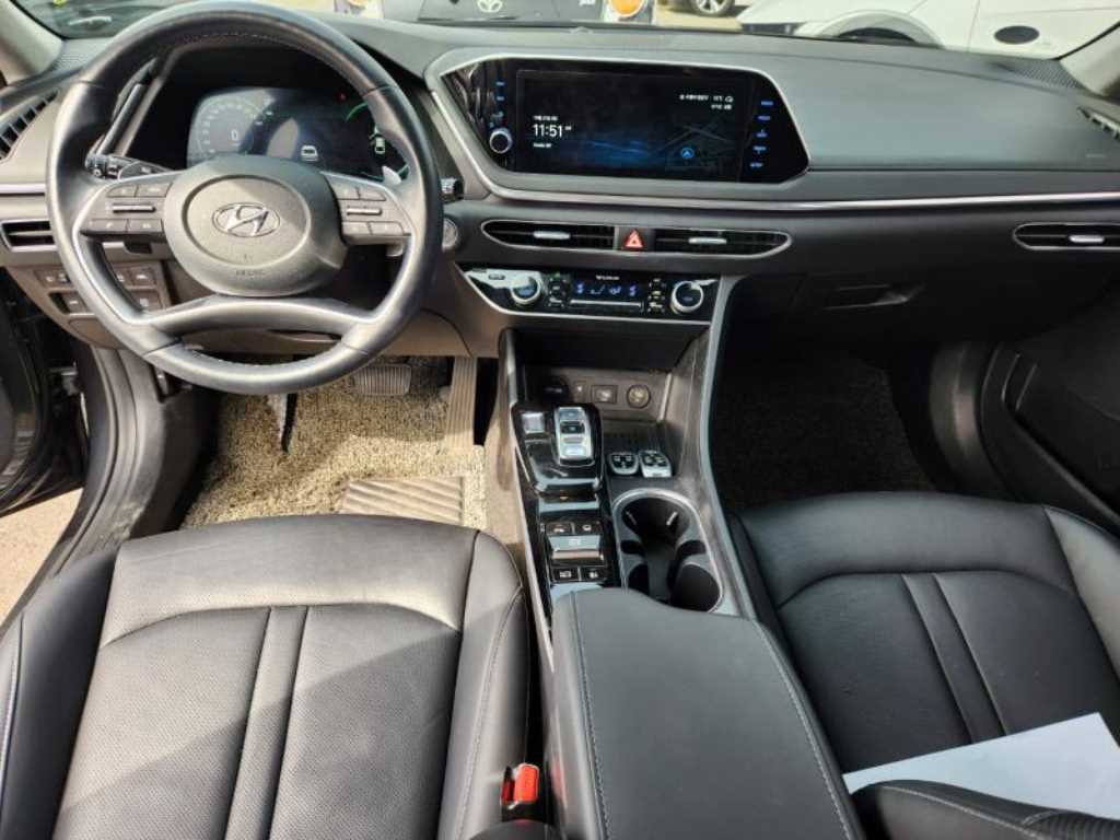 HYUNDAI Sonata - Vista 7