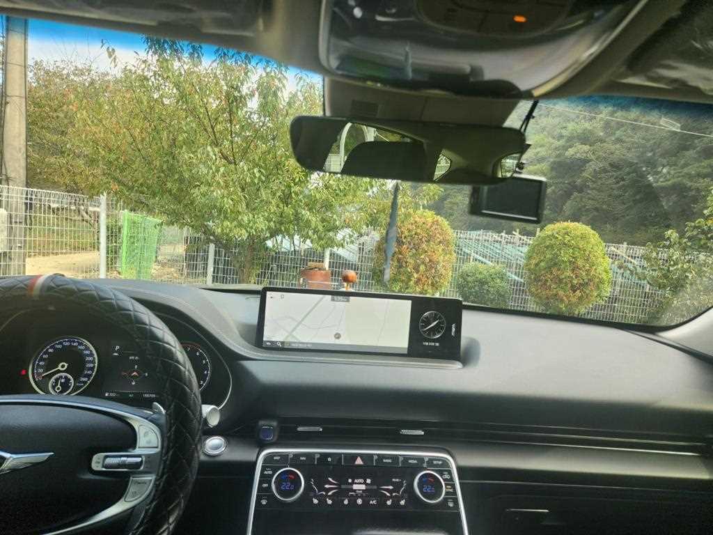 Genesis GV80 - Vista 6