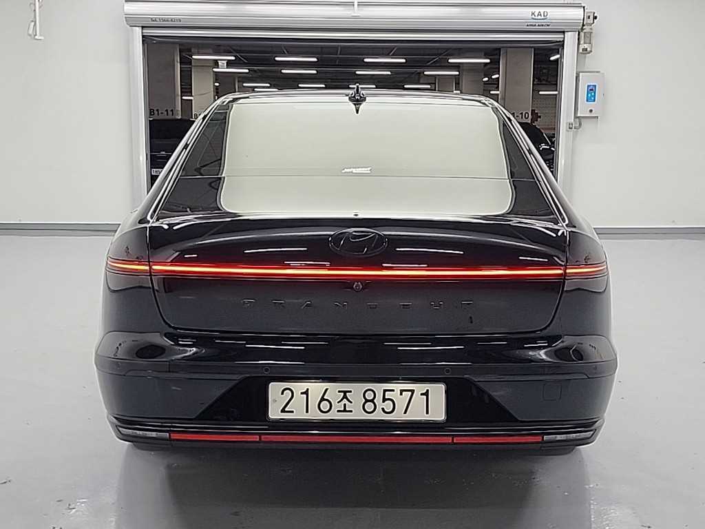 HYUNDAI Grandeur - Vista 3