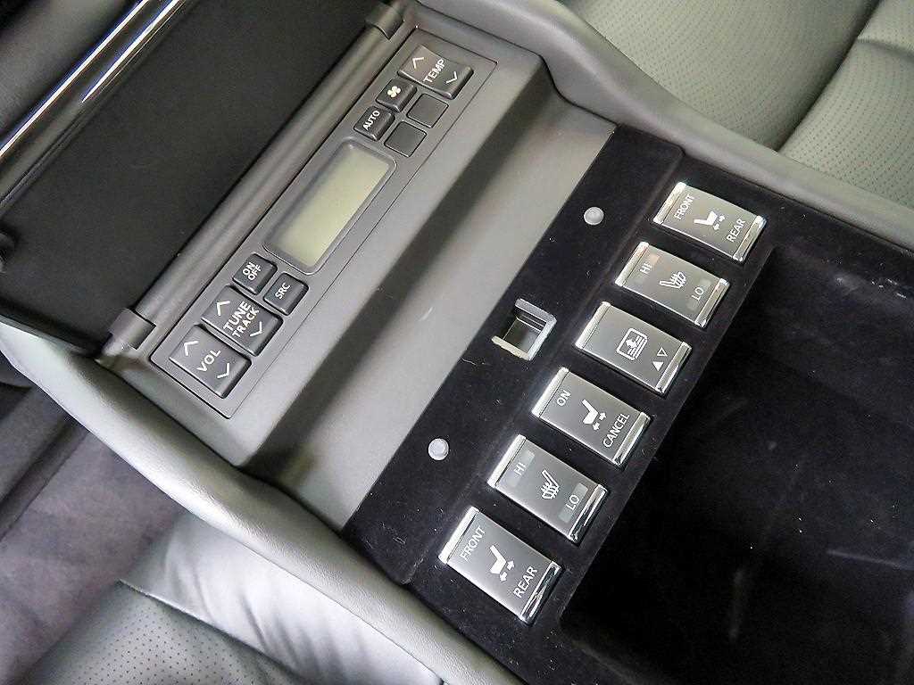 Infiniti Q - Vista 9