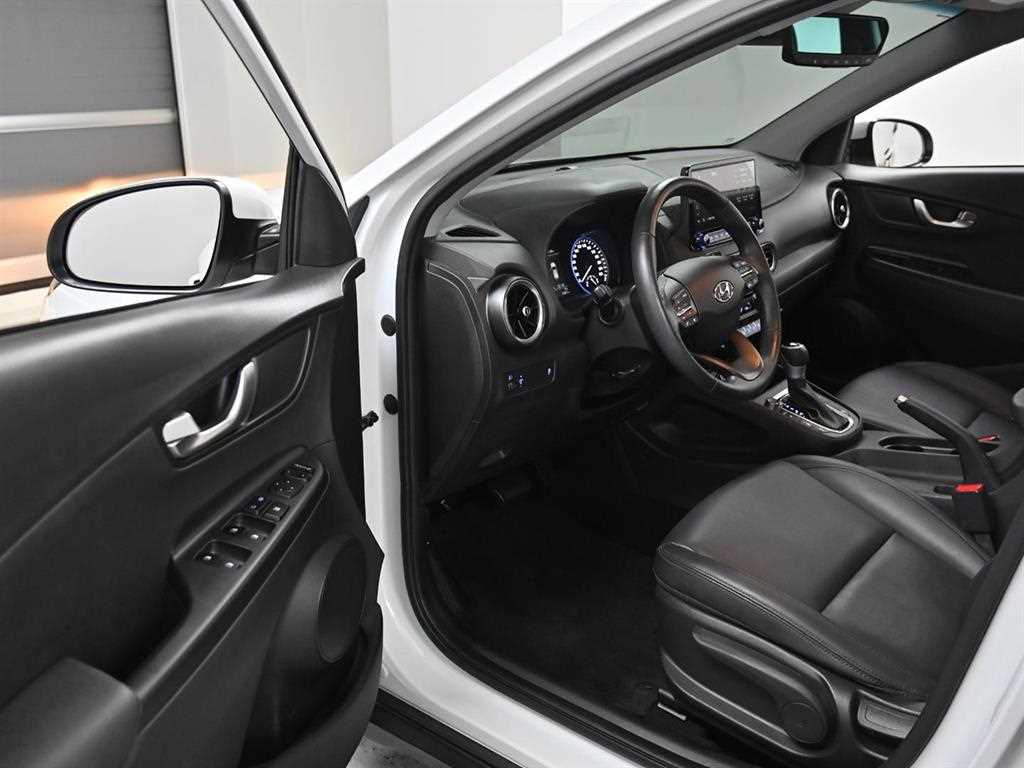 HYUNDAI Kona - Vista 11