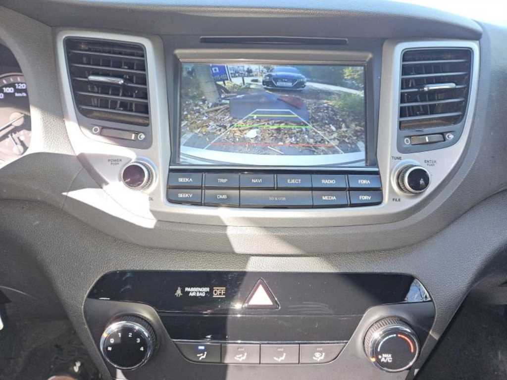 HYUNDAI Tucson - Vista 5