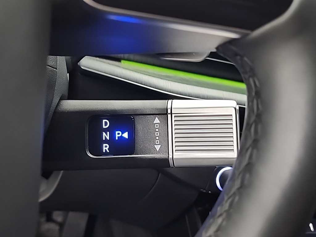 HYUNDAI Grandeur - Vista 8